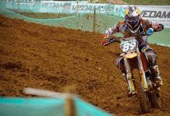 开云kaiyun-世界杯预选赛中国足球迎战 球迷高度关注，世界杯预选赛中国队2022