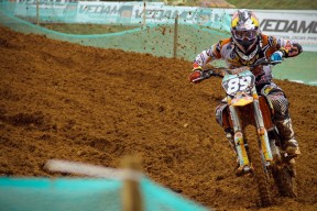 开云kaiyun-世界杯预选赛中国足球迎战 球迷高度关注，世界杯预选赛中国队2022